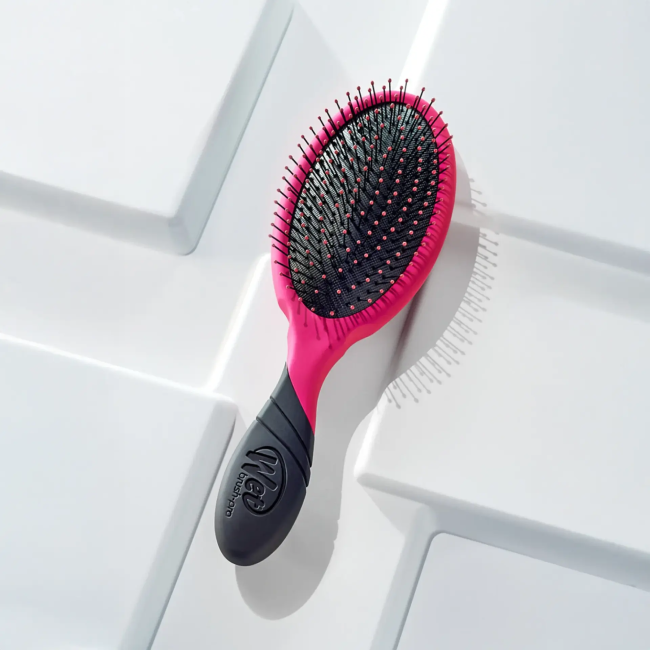 Wet Brush Pro Detangler
